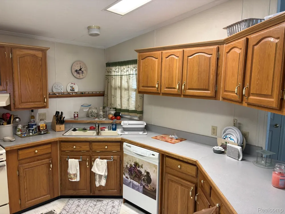 50020 Wedgewood Ct. S. Shelby Charter Township, MI 48315