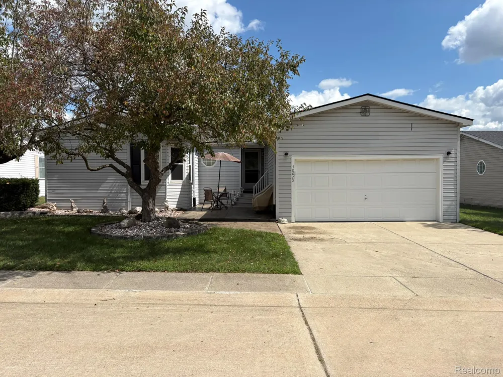 50020 Wedgewood Ct. S. Shelby Charter Township, MI 48315