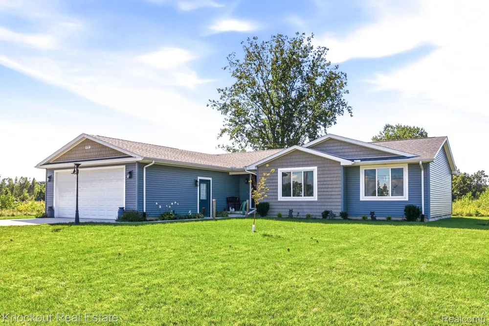 5727 Mackinaw Road Kochville Township, MI 48604