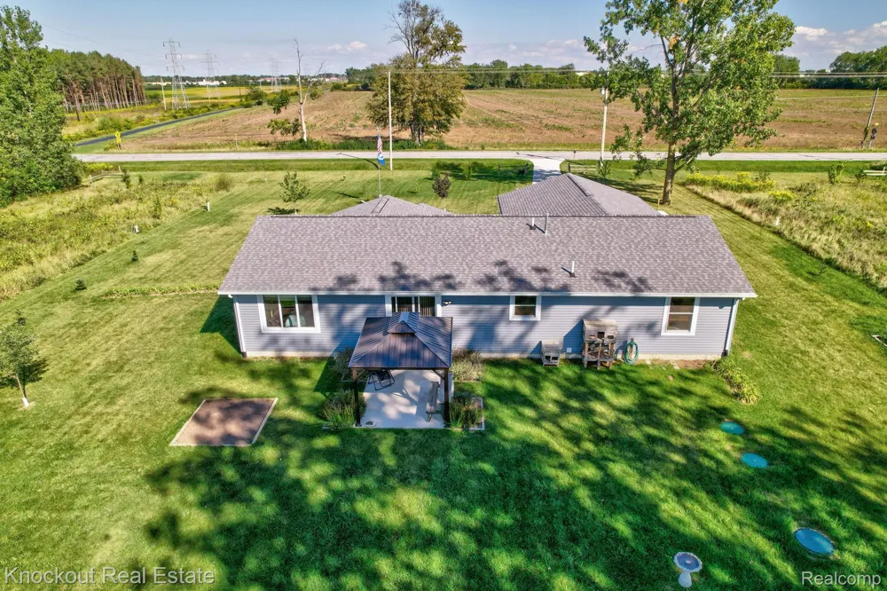 5727 Mackinaw Road Kochville Township, MI 48604