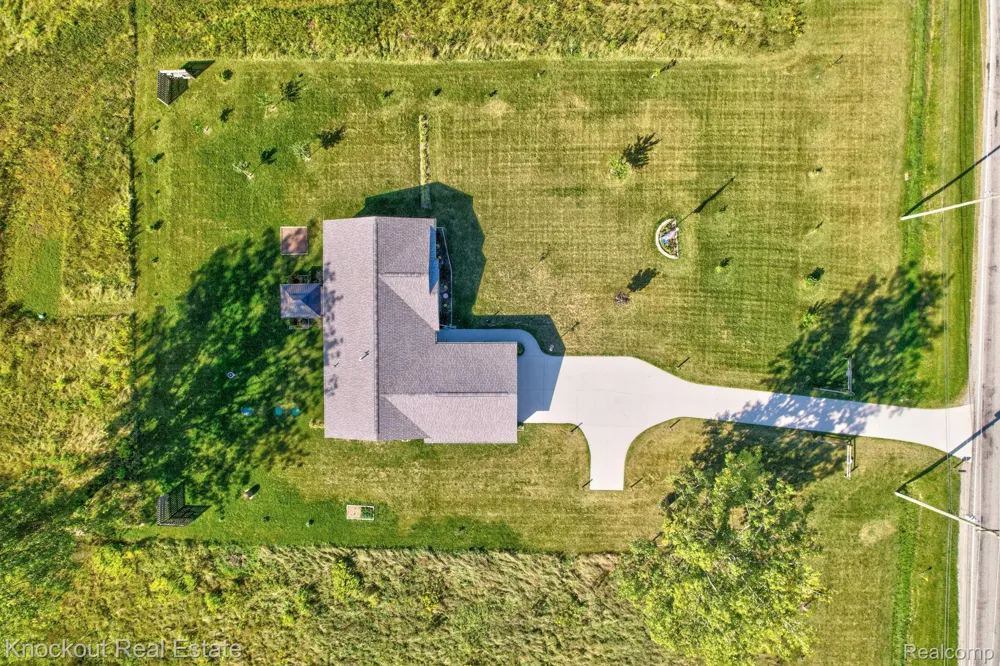 5727 Mackinaw Road Kochville Township, MI 48604