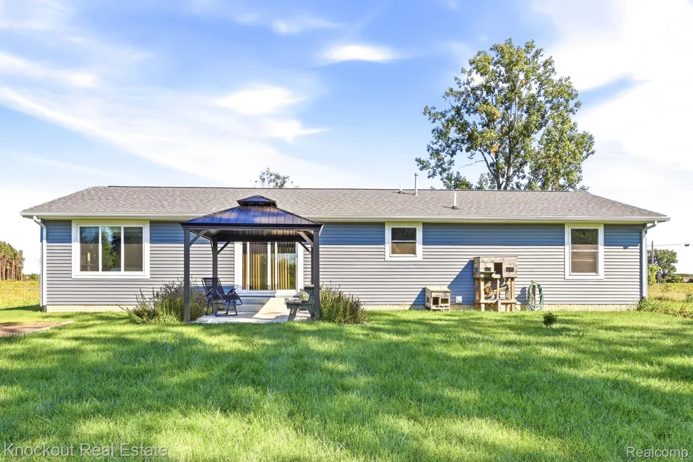 5727 Mackinaw Road Kochville Township, MI 48604
