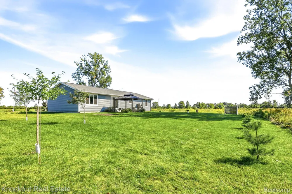 5727 Mackinaw Road Kochville Township, MI 48604
