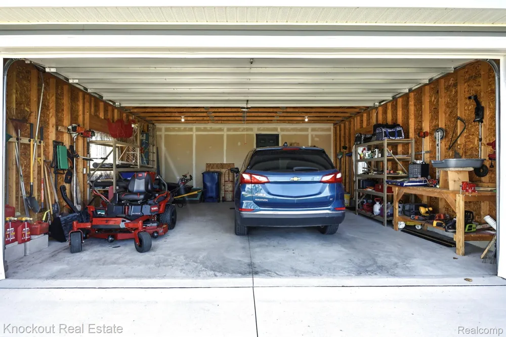 5727 Mackinaw Road Kochville Township, MI 48604