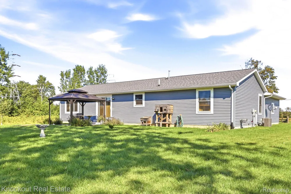 5727 Mackinaw Road Kochville Township, MI 48604