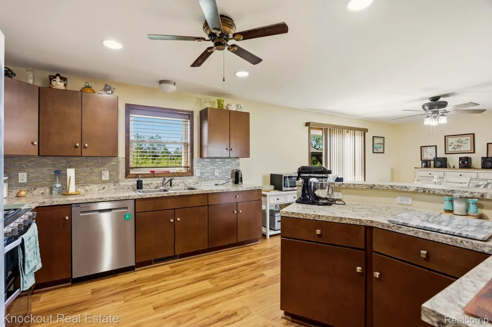 5727 Mackinaw Road Kochville Township, MI 48604