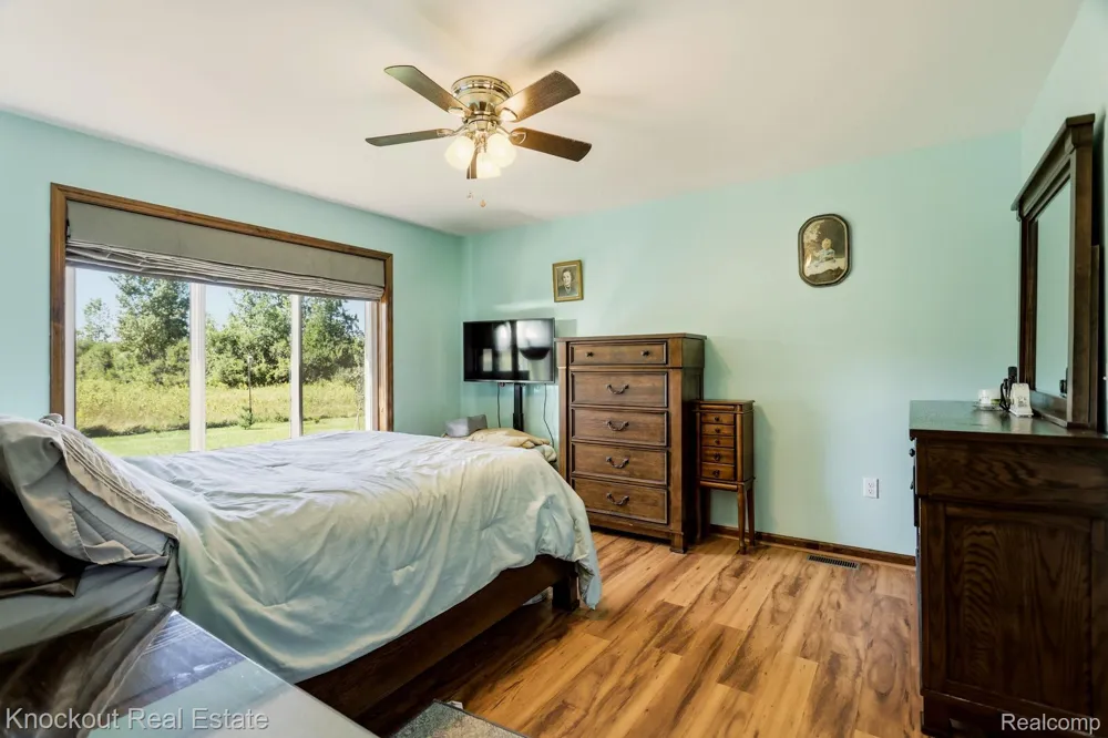 5727 Mackinaw Road Kochville Township, MI 48604
