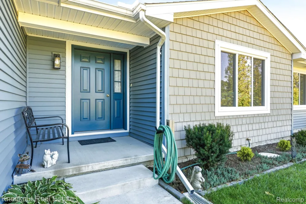 5727 Mackinaw Road Kochville Township, MI 48604