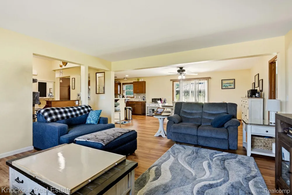 5727 Mackinaw Road Kochville Township, MI 48604