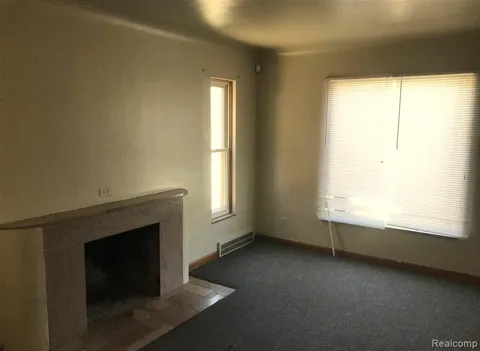 13042 Hampshire Street