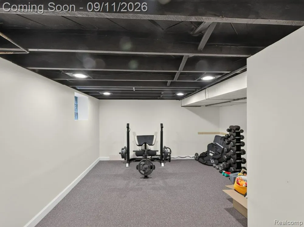 332 E Maplehurst Street Ferndale City, MI 48220