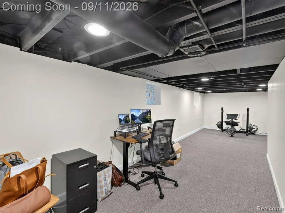 332 E Maplehurst Street Ferndale City, MI 48220