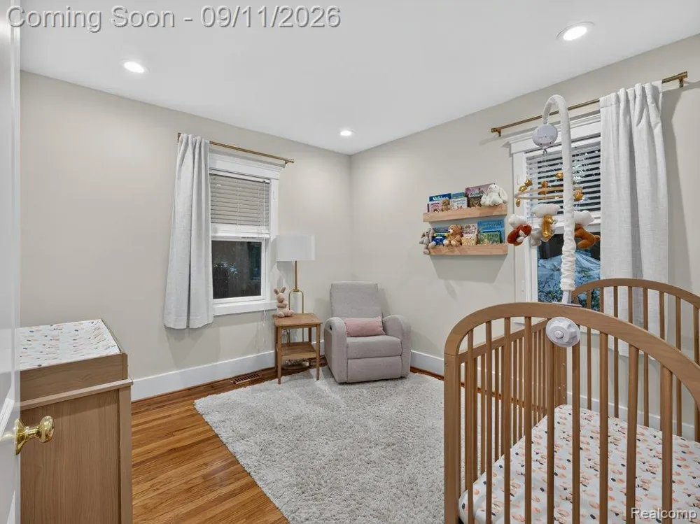 332 E Maplehurst Street Ferndale City, MI 48220