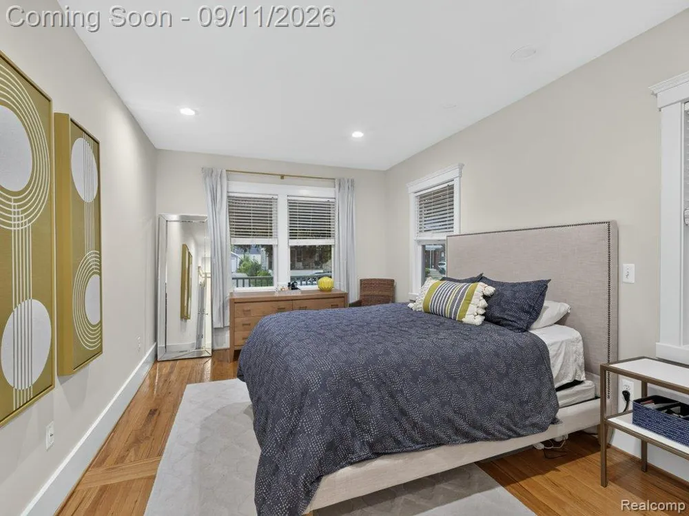 332 E Maplehurst Street Ferndale City, MI 48220