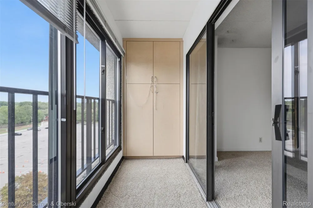 21800 Morley Avenue #618 Dearborn City, MI 48124