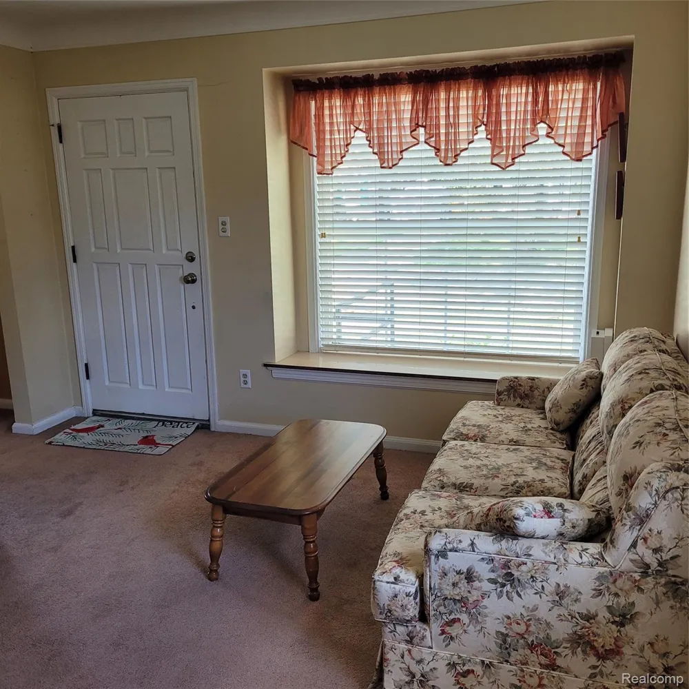 14903 Belmont Avenue Allen Park City, MI 48101