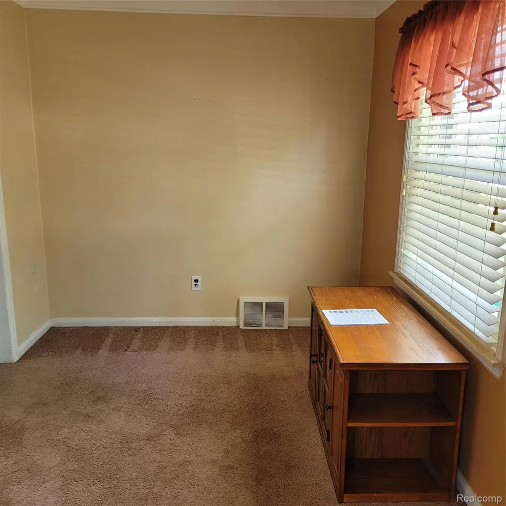 14903 Belmont Avenue Allen Park City, MI 48101