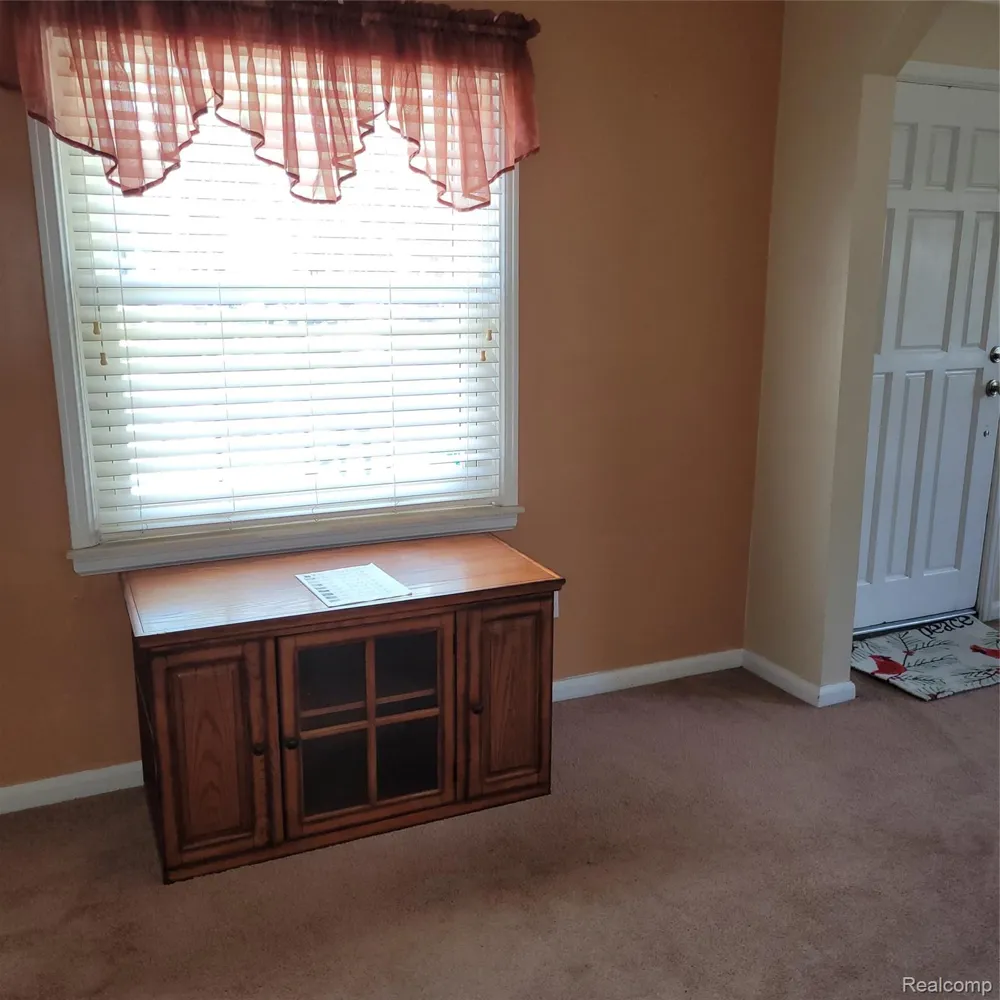 14903 Belmont Avenue Allen Park City, MI 48101