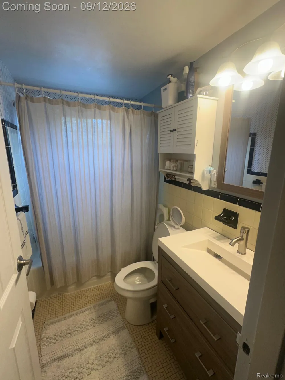 22909 LAKESHORE DRIVE St Clair Shores City, MI 48080