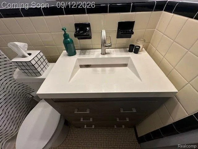 22909 LAKESHORE DRIVE St Clair Shores City, MI 48080