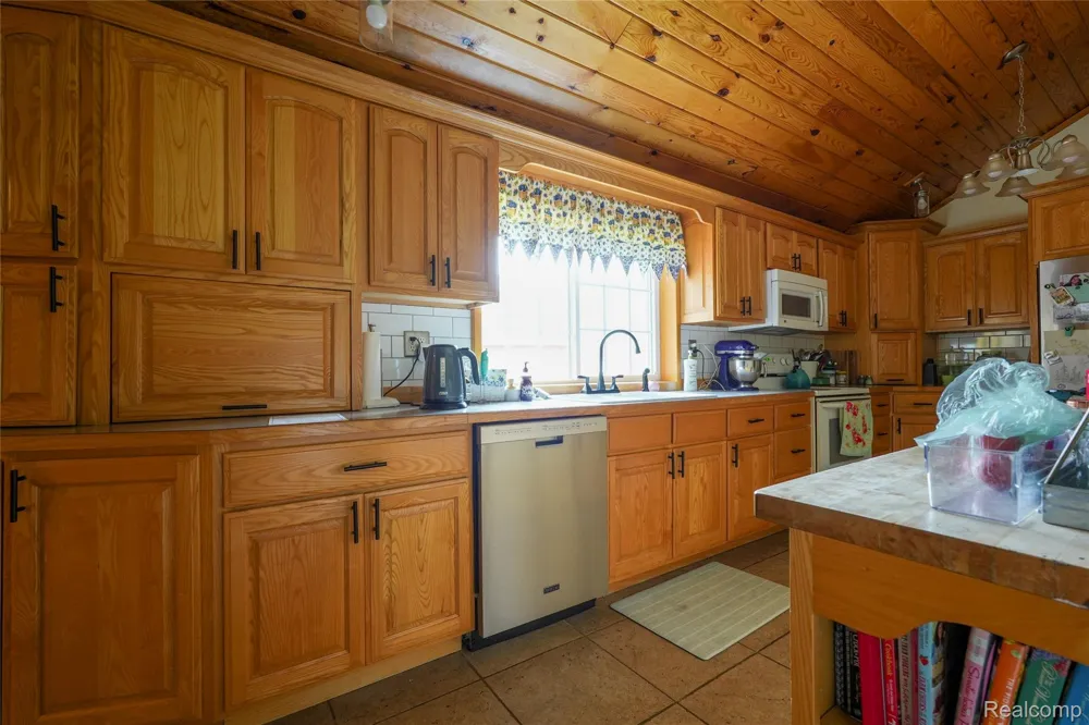 3900 W Park Road Big Creek Township, MI 48636