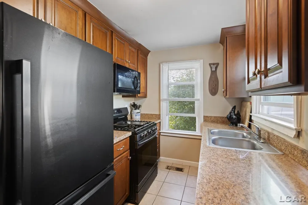 6561 N Adrian Highway Raisin Township, MI 49286