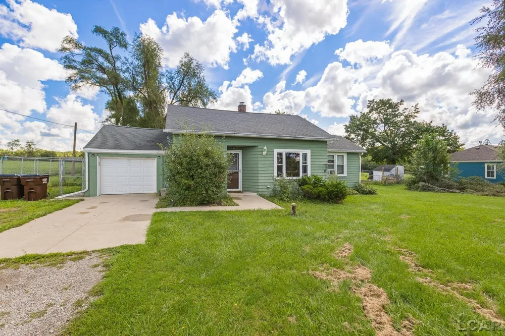 6561 N Adrian Highway Raisin Township, MI 49286