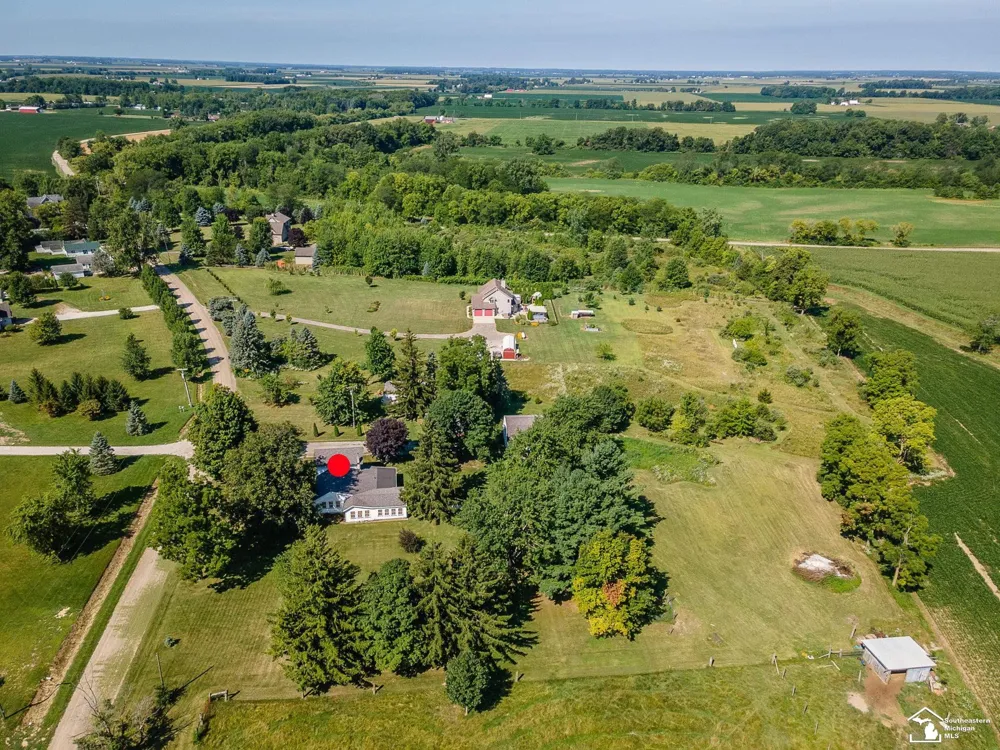 18318 Kent Road Dundee Township, MI 48131