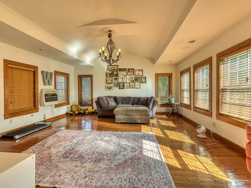18318 Kent Road Dundee Township, MI 48131