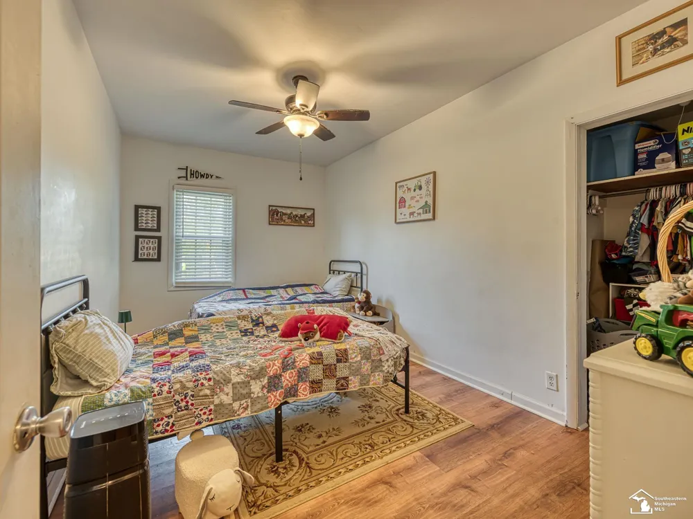 18318 Kent Road Dundee Township, MI 48131