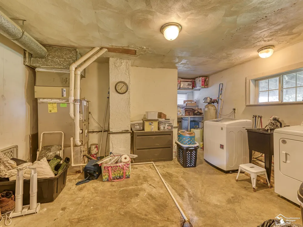 18318 Kent Road Dundee Township, MI 48131