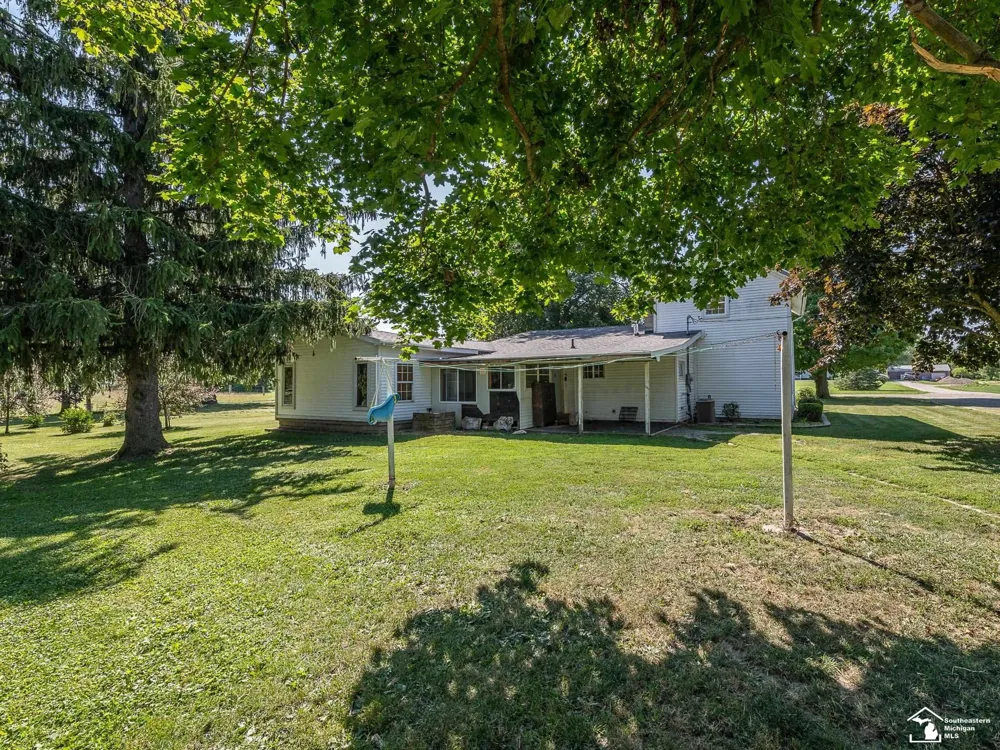 18318 Kent Road Dundee Township, MI 48131