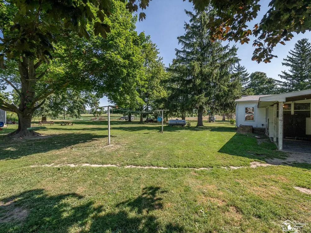 18318 Kent Road Dundee Township, MI 48131