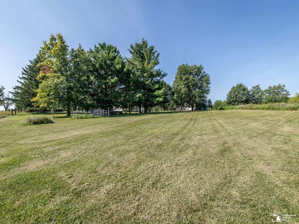18318 Kent Road Dundee Township, MI 48131