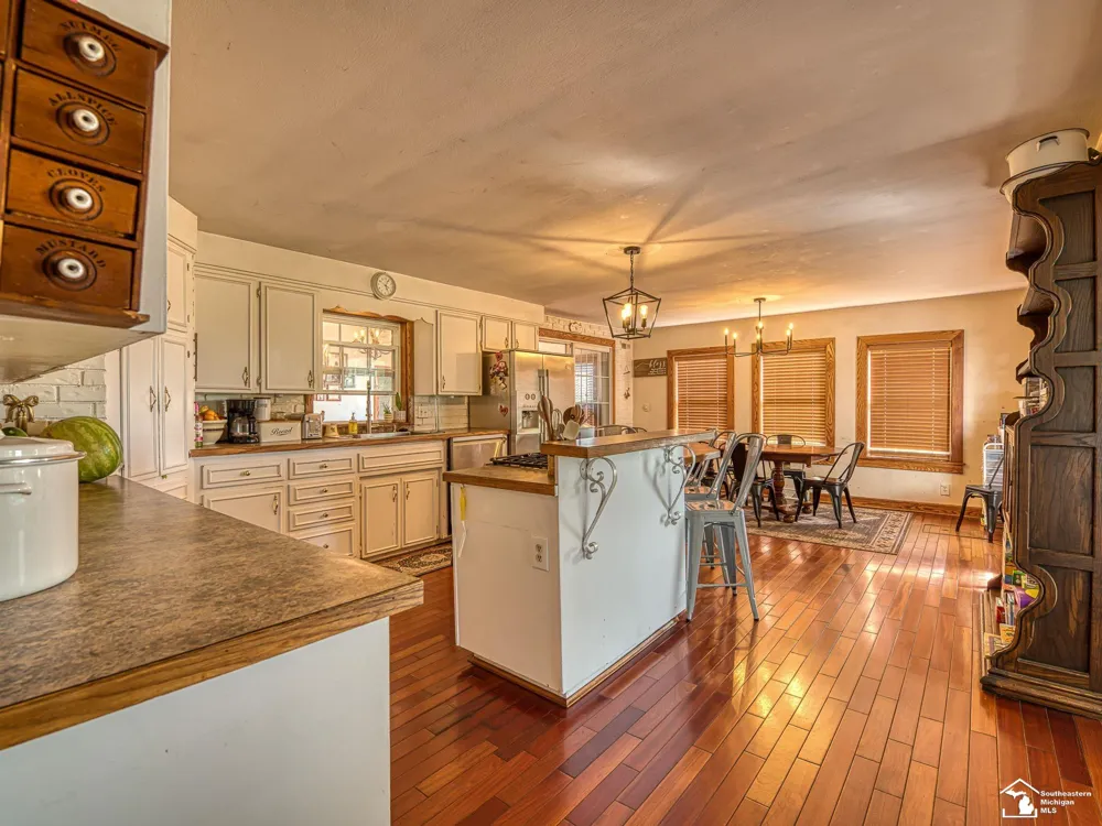 18318 Kent Road Dundee Township, MI 48131