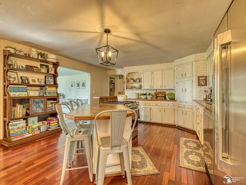 18318 Kent Road Dundee Township, MI 48131