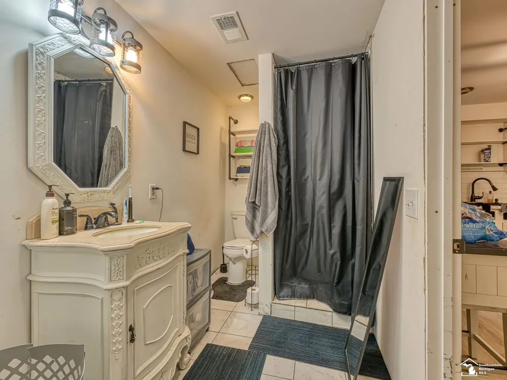 18318 Kent Road Dundee Township, MI 48131