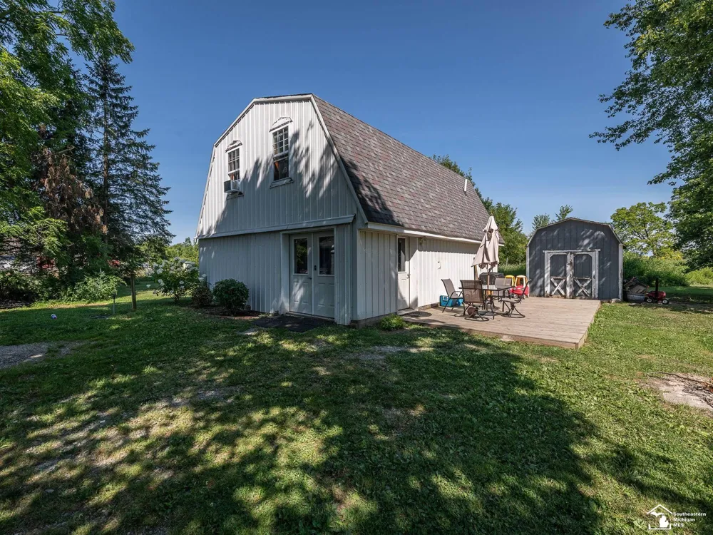 18318 Kent Road Dundee Township, MI 48131