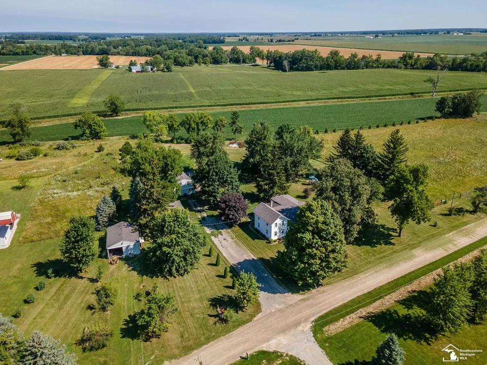 18318 Kent Road Dundee Township, MI 48131