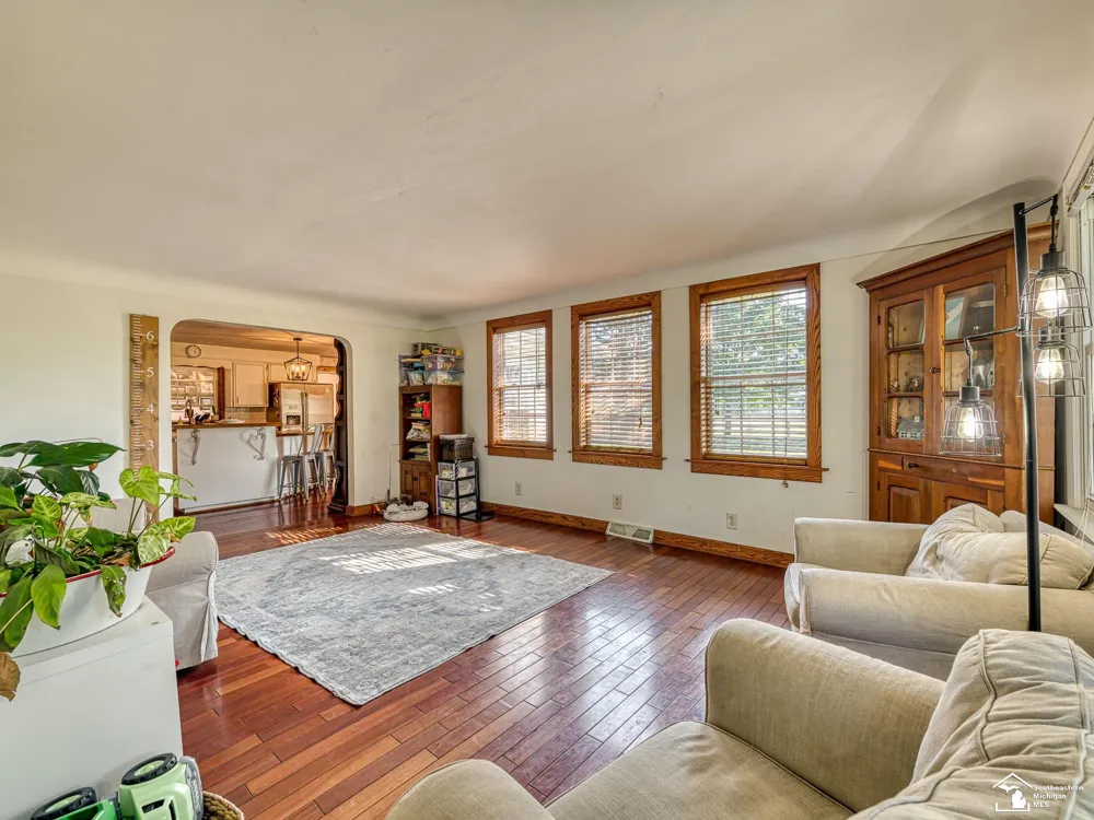 18318 Kent Road Dundee Township, MI 48131