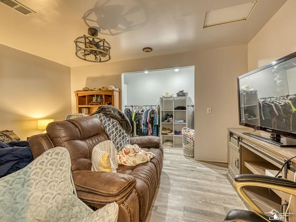 18318 Kent Road Dundee Township, MI 48131