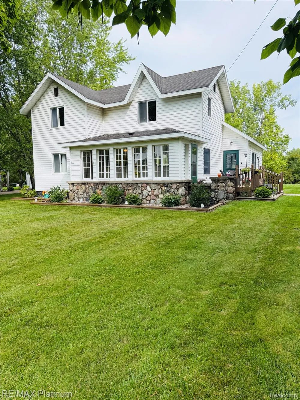 10551 E Goodall Road Durand City, MI 48429