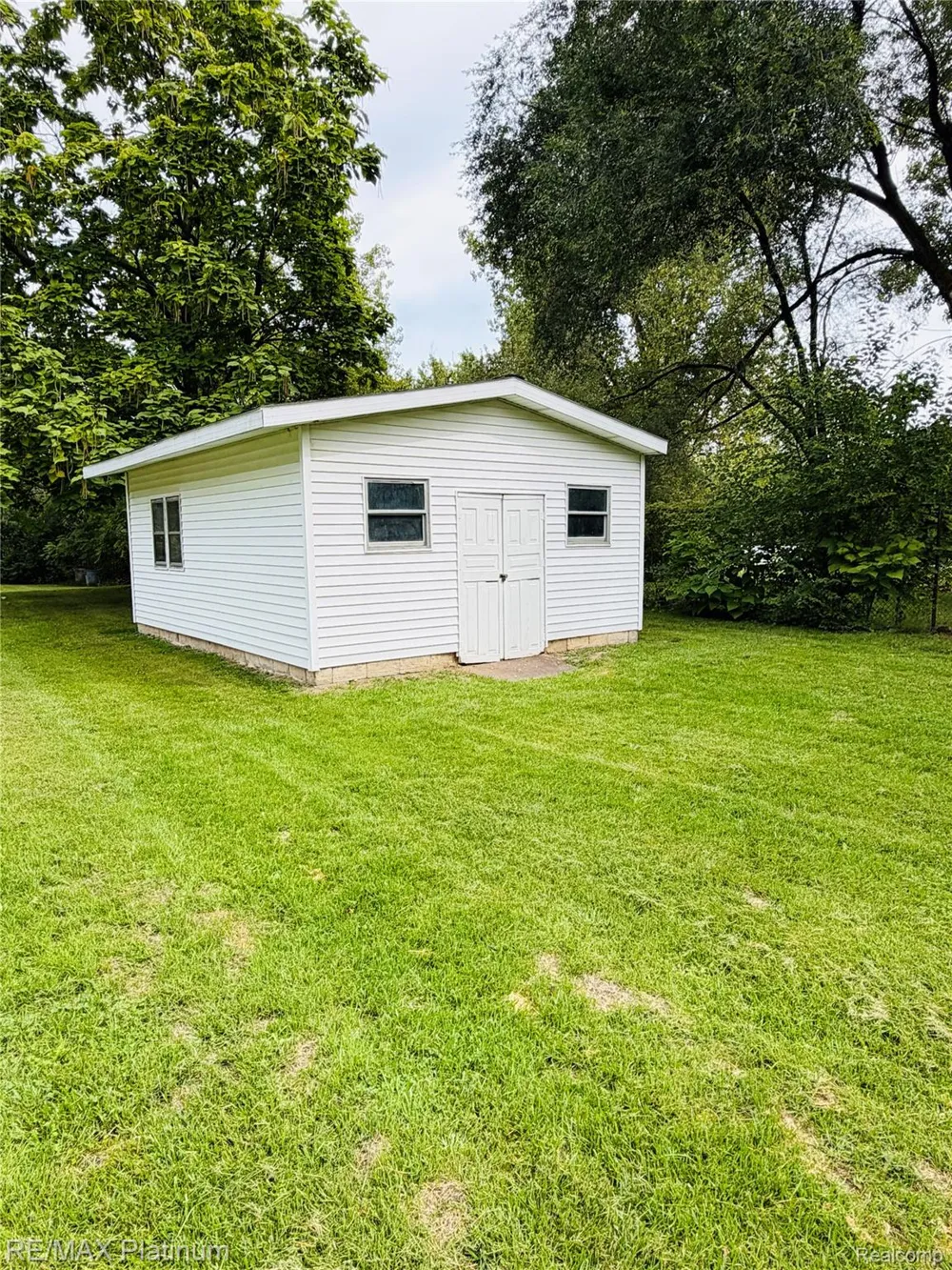 10551 E Goodall Road Durand City, MI 48429