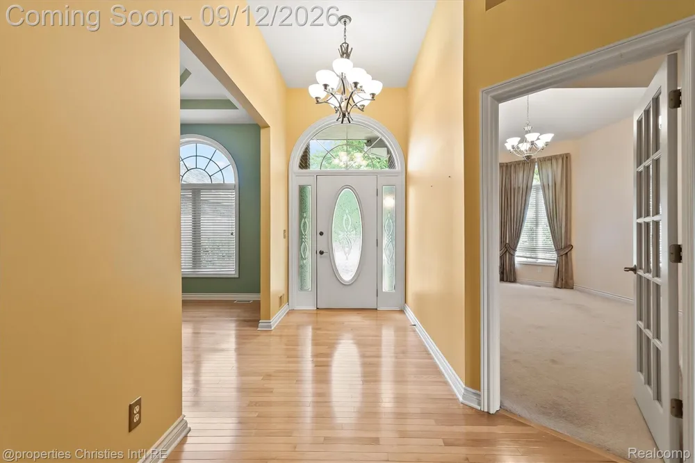 1132 Wood Trail Oxford Charter Township, MI 48371