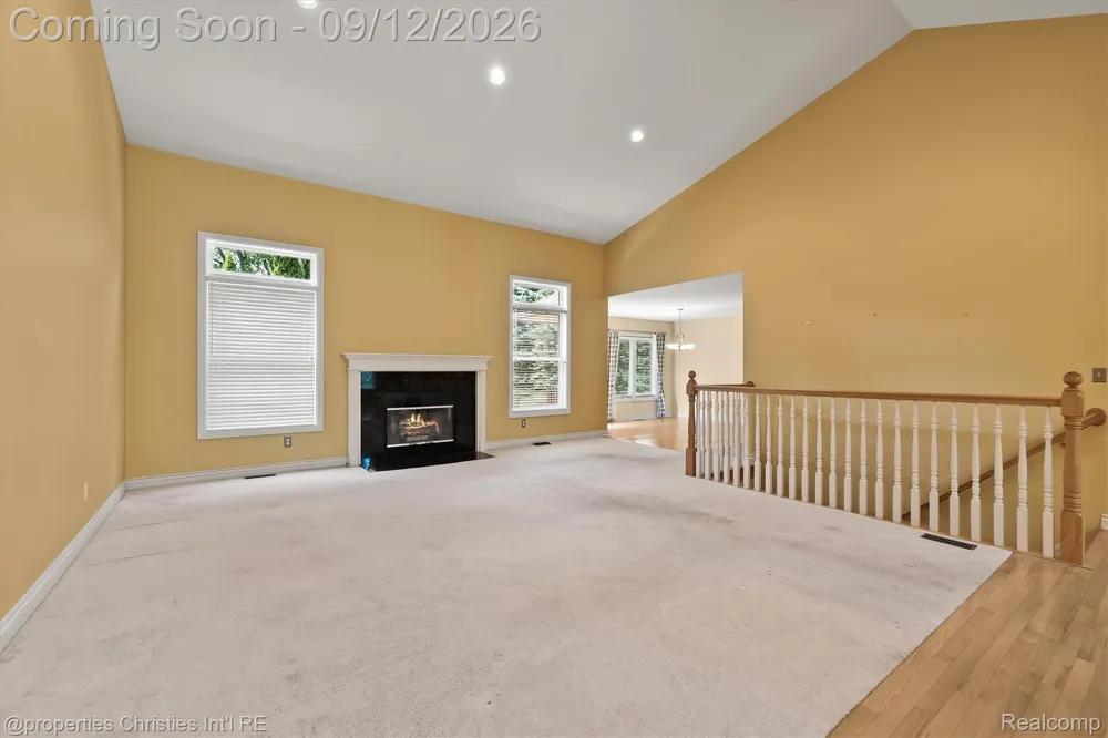 1132 Wood Trail Oxford Charter Township, MI 48371
