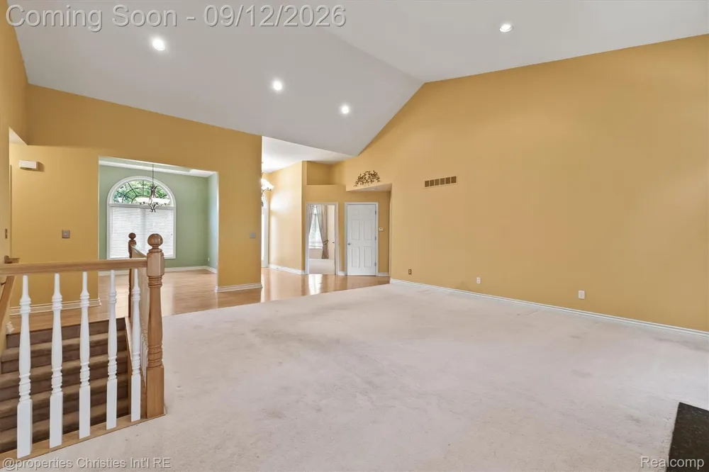 1132 Wood Trail Oxford Charter Township, MI 48371