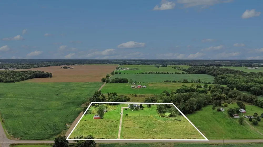5045 Brown Road Vermontville Township, MI 49096