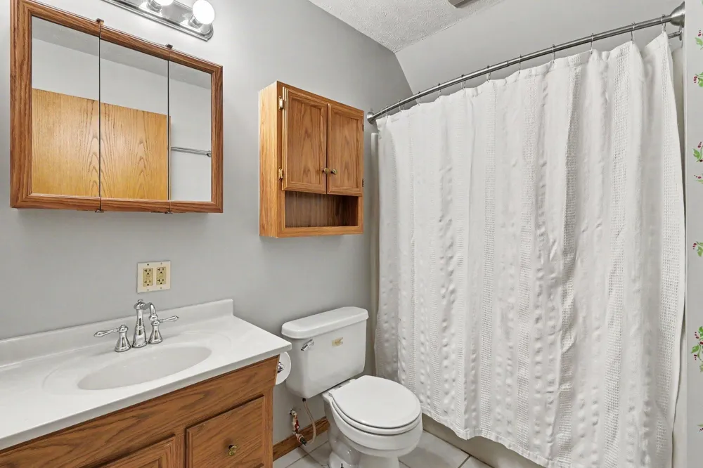 5045 Brown Road Vermontville Township, MI 49096