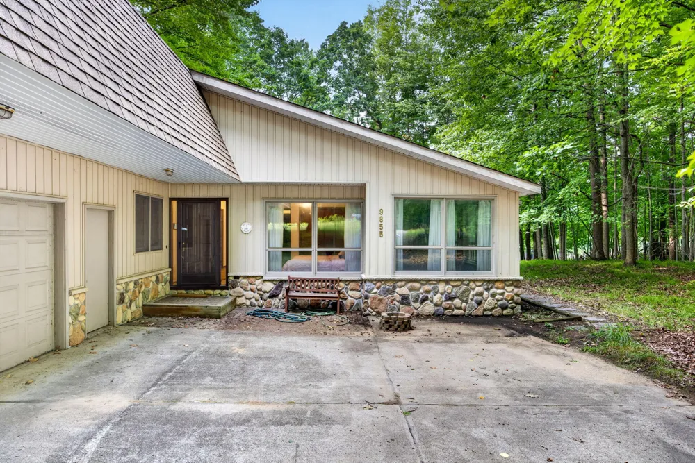 9855 Golf Port Drive Austin Township, MI 49346
