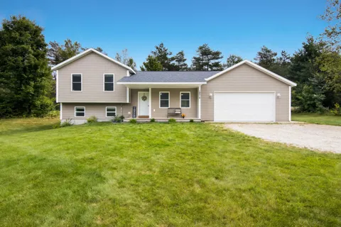 19214 Creekside